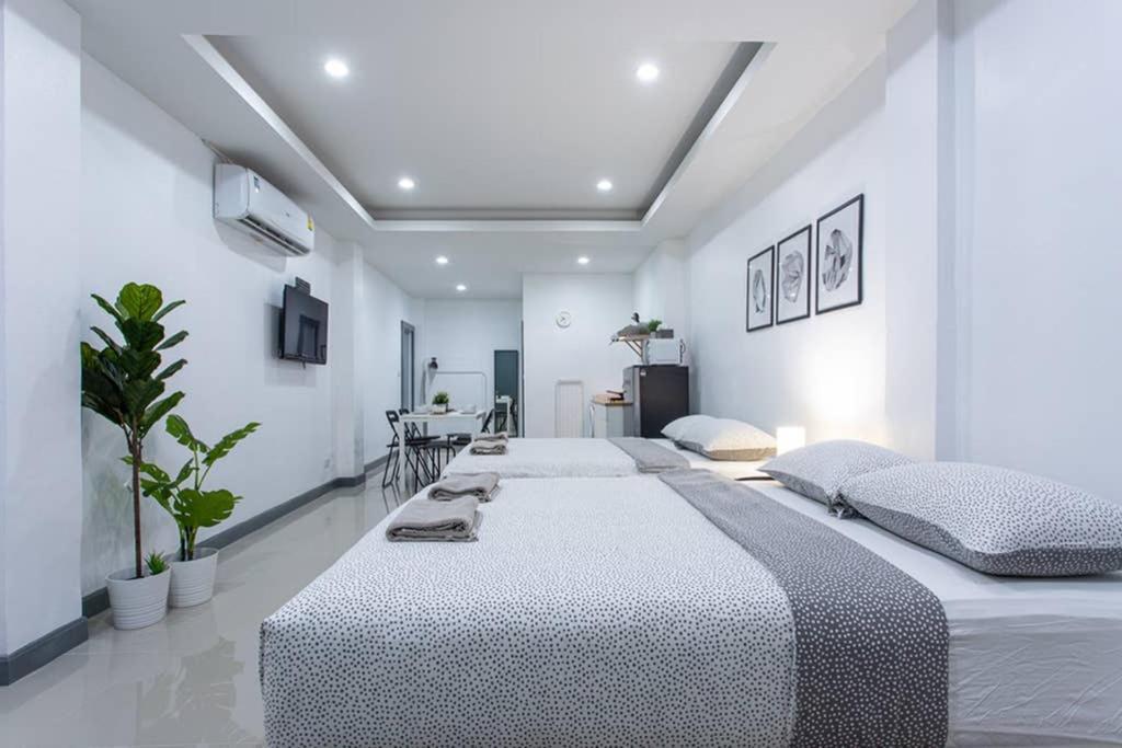 P1 Silom Pan Large Room Full Kitchen Wifi 4-6Pax 방콕 외부 사진