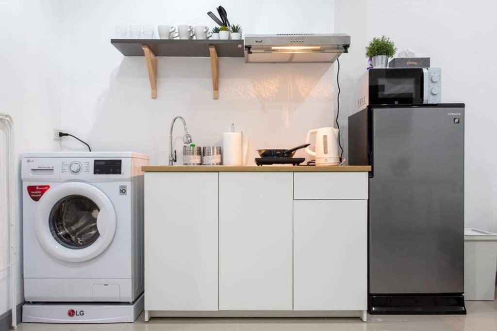 P1 Silom Pan Large Room Full Kitchen Wifi 4-6Pax 방콕 외부 사진